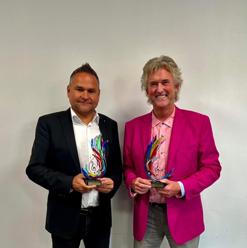 Otto M. Schwarz und Johan de Meij mit ihren BUMA-Awards