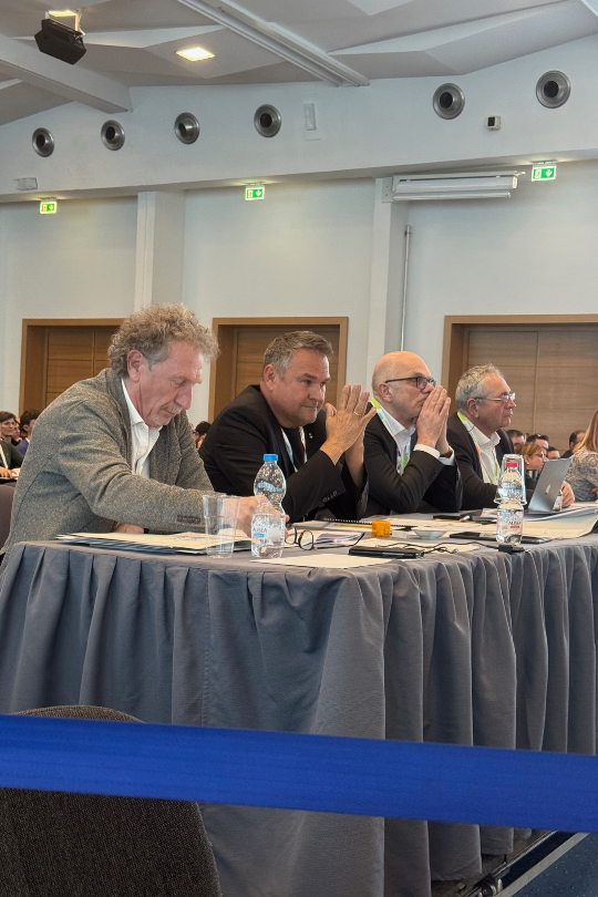 Jury-Team 2 mit Mirco Besutti (IT), Otto M. Schwarz (AT), Jacob de Haan (NL, Präsident) und József Csikota (HUN)