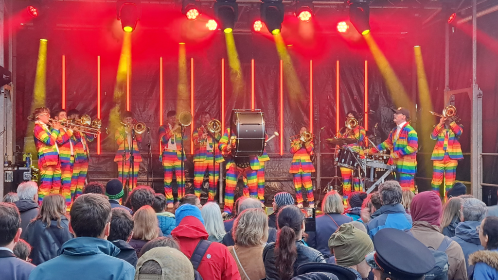 Entertainment... auf vielen Bühnen verteilt über die Stadt