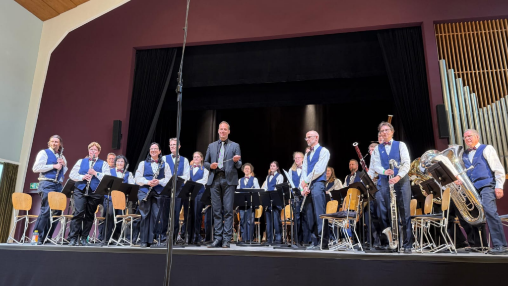 Stadtmusik Solothurn mit Dirigent Mark Baumgartner